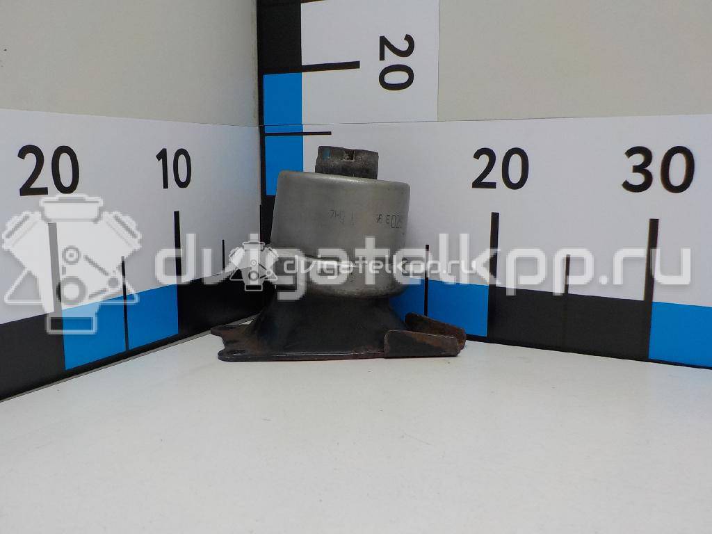 Фото Опора двигателя правая  7H0199256E для Volkswagen Transporter / Multivan {forloop.counter}}