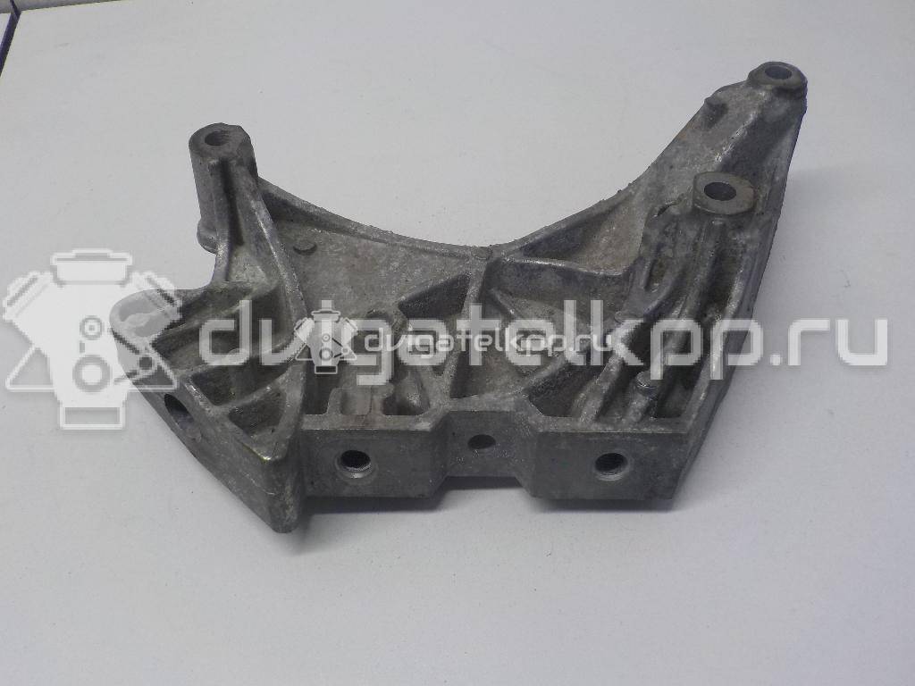 Фото Кронштейн двигателя правый  06J199207P для vw Passat [B6] {forloop.counter}}