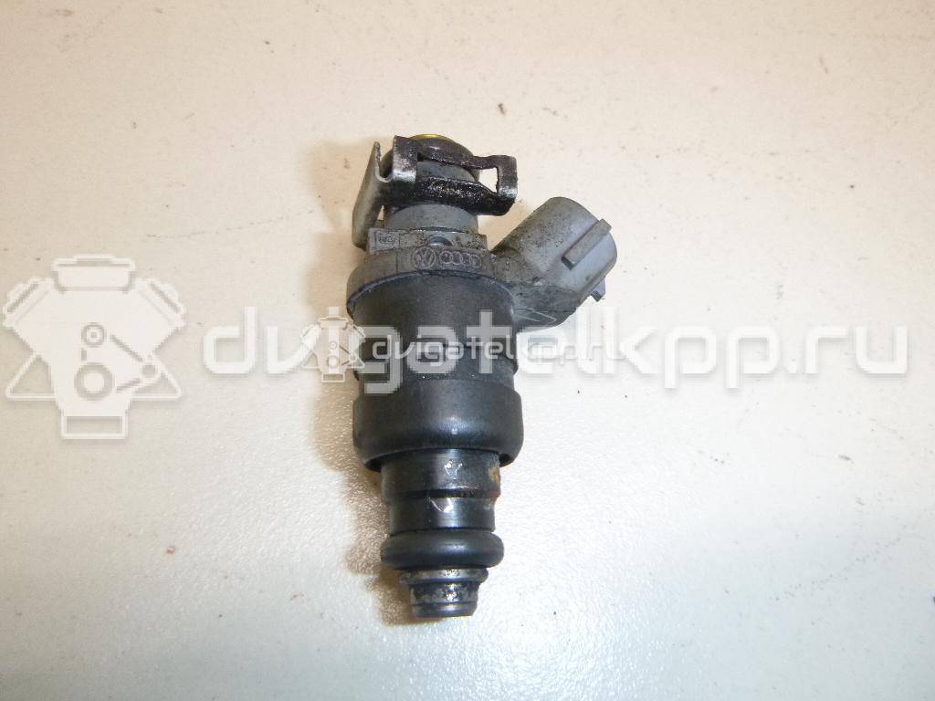 Фото Форсунка инжекторная электрическая  06A906031BT для Volkswagen Touran / Golf / Passat / Caddy / Jetta {forloop.counter}}