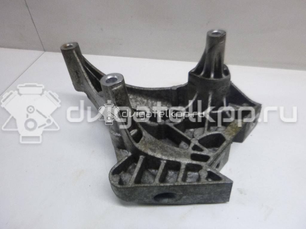 Фото Кронштейн опоры двигателя  06F199207Q для vw Golf V Plus {forloop.counter}}