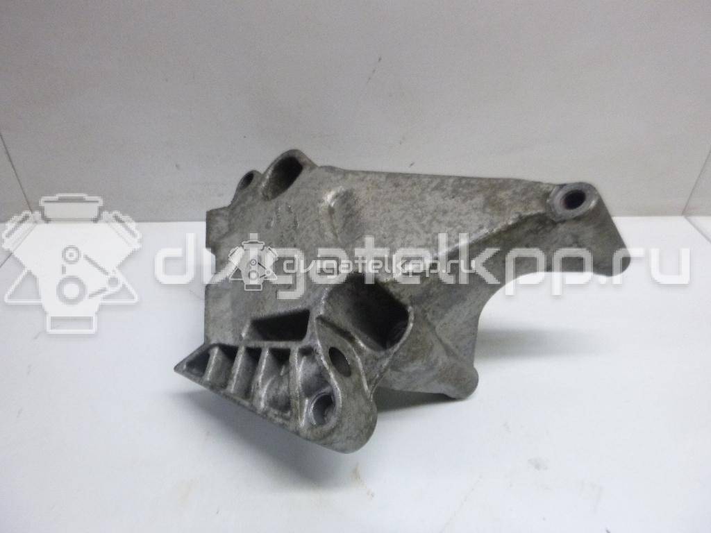 Фото Кронштейн опоры двигателя  06F199207Q для vw Golf V Plus {forloop.counter}}