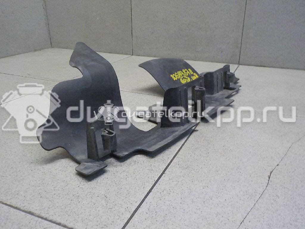 Фото Воздуховод радиатора правый  1K8121284A для vw Scirocco {forloop.counter}}