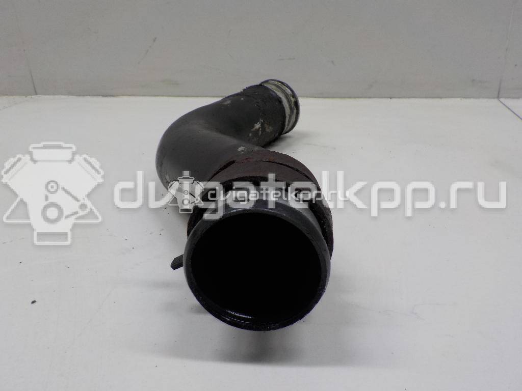 Фото Патрубок интеркулера для двигателя D4CB для Hyundai / Kia 129-178 л.с 16V 2.5 л Дизельное топливо 281654A104 {forloop.counter}}