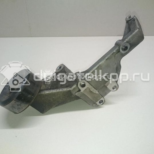 Фото Кронштейн генератора для двигателя D4CB для Hyundai / Kia 129-178 л.с 16V 2.5 л Дизельное топливо 374724A010