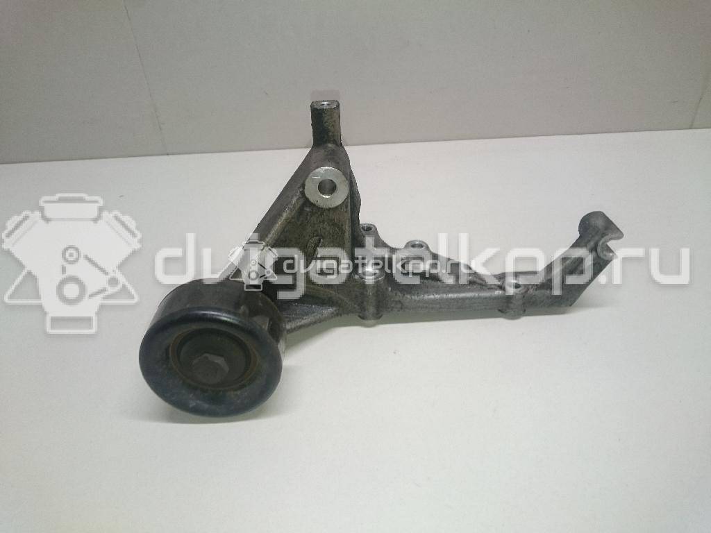 Фото Кронштейн генератора для двигателя D4CB для Hyundai / Kia 129-178 л.с 16V 2.5 л Дизельное топливо 374724A010 {forloop.counter}}