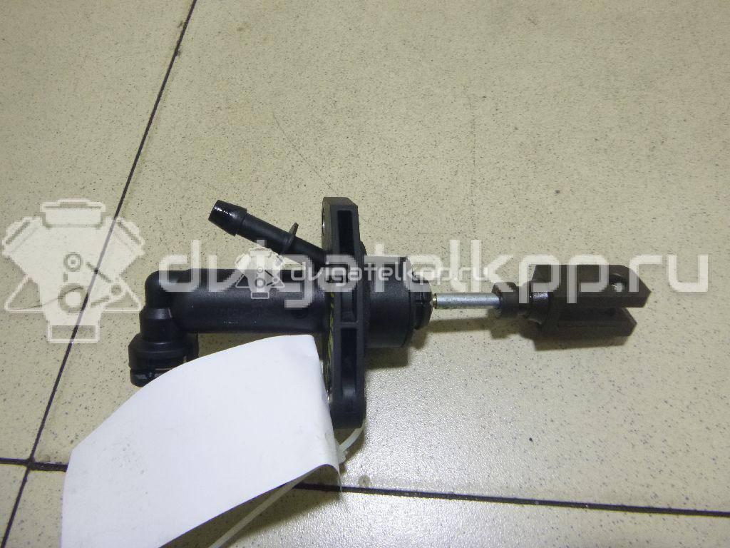 Фото Цилиндр сцепления главный  2381079J01 для Suzuki Sx4 / Kizashi Fr {forloop.counter}}