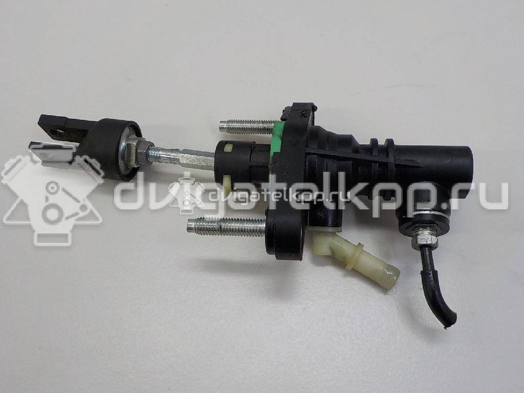 Фото Цилиндр сцепления главный  3142012030 для Toyota Hilux / Corolla / Auris {forloop.counter}}