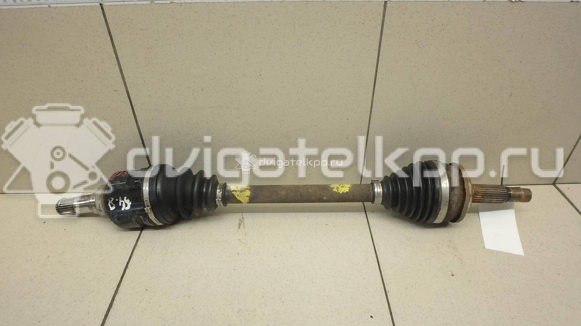 Фото Полуось передняя левая  4342002610 для Toyota Corolla / Avensis / Auris {forloop.counter}}