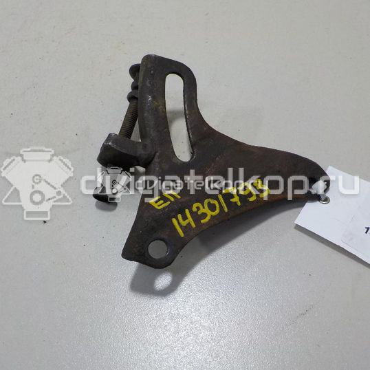 Фото Кронштейн ролика-натяжителя руч. ремня  4444610050 для toyota Starlet P9