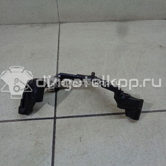 Фото Кронштейн ролика-натяжителя руч. ремня  8712160100 для Lexus / Toyota