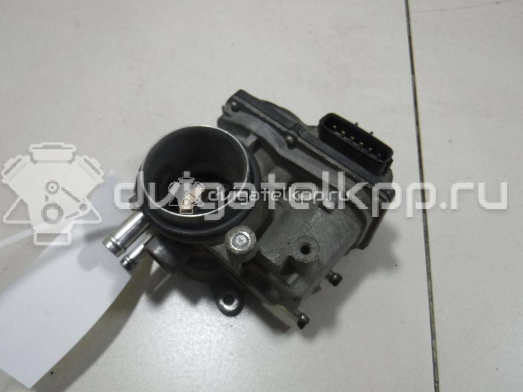 Фото Заслонка дроссельная электрическая  2203023010 для Toyota Yaris {forloop.counter}}