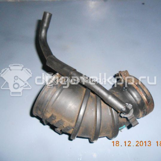 Фото Патрубок воздушного фильтра для двигателя B3 (16V) для Mazda Demio Dw / 121 / 323 53-73 л.с 16V 1.3 л бензин