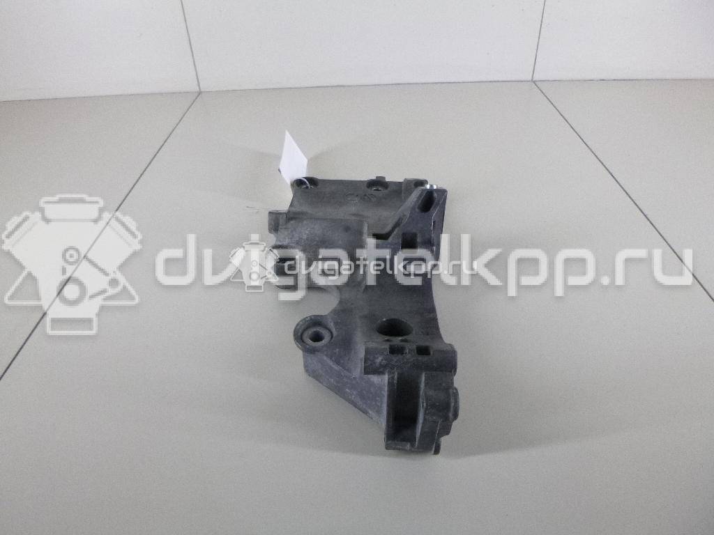 Фото Кронштейн генератора  038903143AF для audi A3 [8P1] {forloop.counter}}