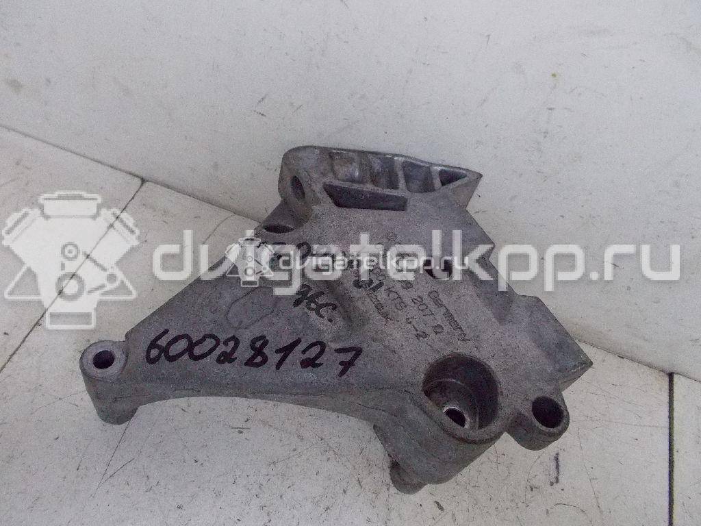 Фото Кронштейн опоры двигателя  06f199207q для audi A3 [8P1] {forloop.counter}}