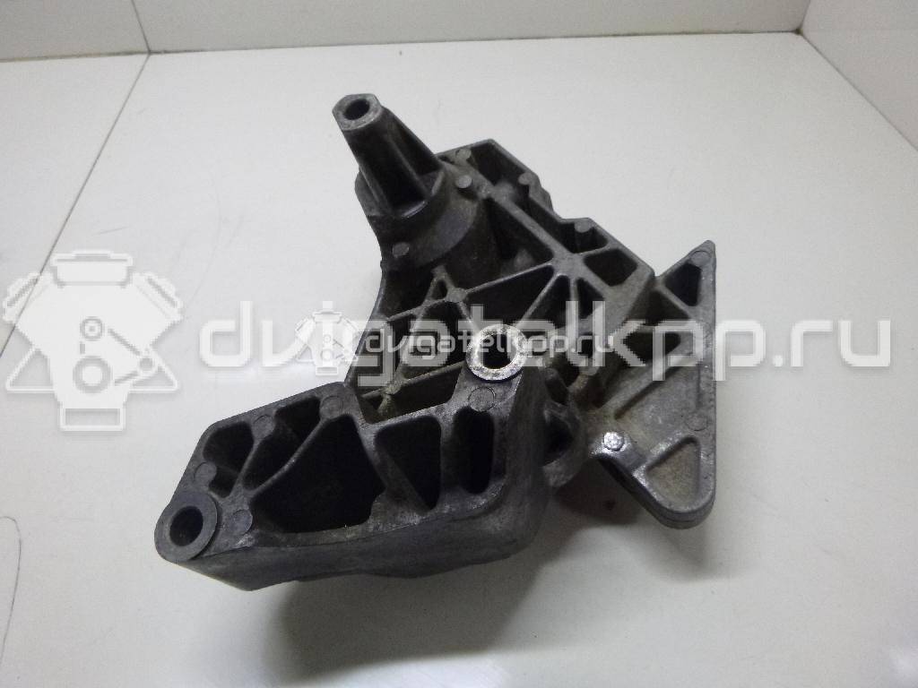 Фото Кронштейн двигателя правый  06F199207H для audi A3 [8P1] {forloop.counter}}