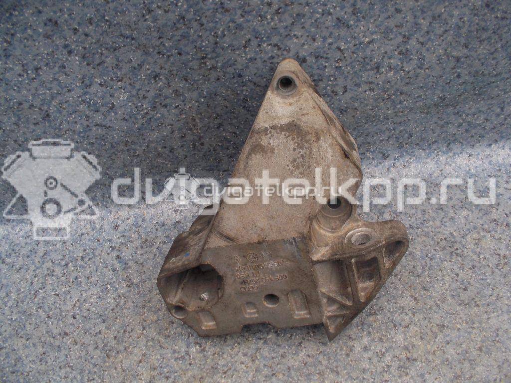 Фото Кронштейн двигателя правый  06F199207H для audi A3 [8P1] {forloop.counter}}