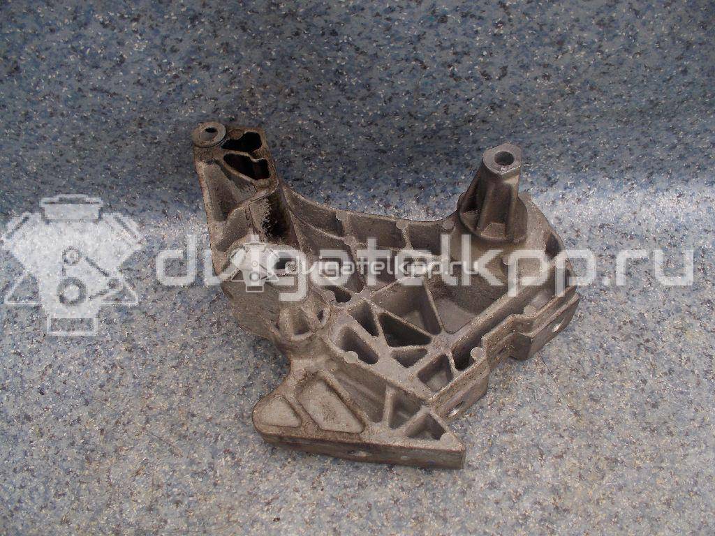 Фото Кронштейн двигателя правый  06F199207H для audi A3 [8P1] {forloop.counter}}