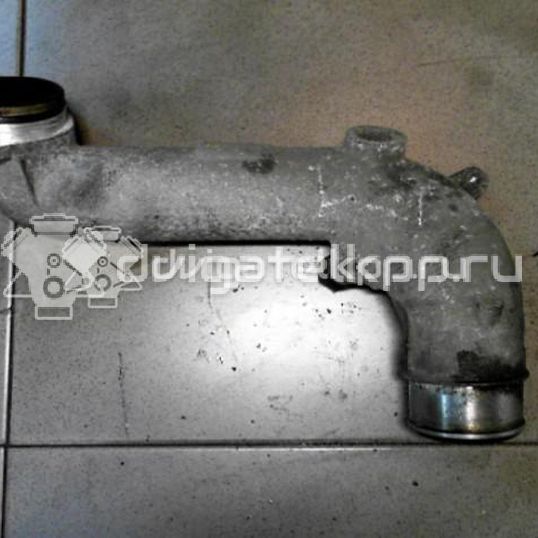 Фото Патрубок интеркулера для двигателя RF7J для Mazda 6 / 5 / 3 110-143 л.с 16V 2.0 л Дизельное топливо RF7N13330
