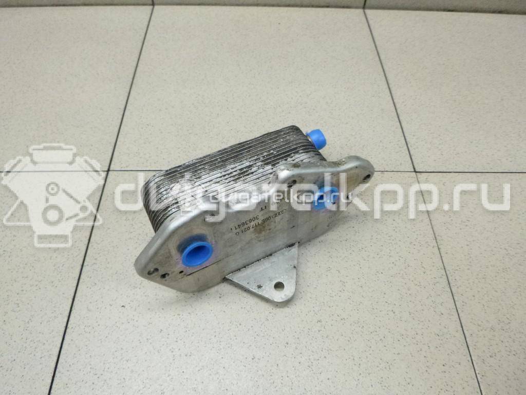 Фото Радиатор масляный  06E117021G для Audi A4 / A6 / A5 / A8 / Q5 {forloop.counter}}