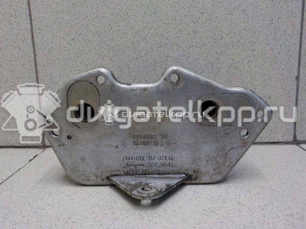 Фото Радиатор масляный  06e117021g для Audi A4 / A6 / A5 / A8 / Q5 {forloop.counter}}