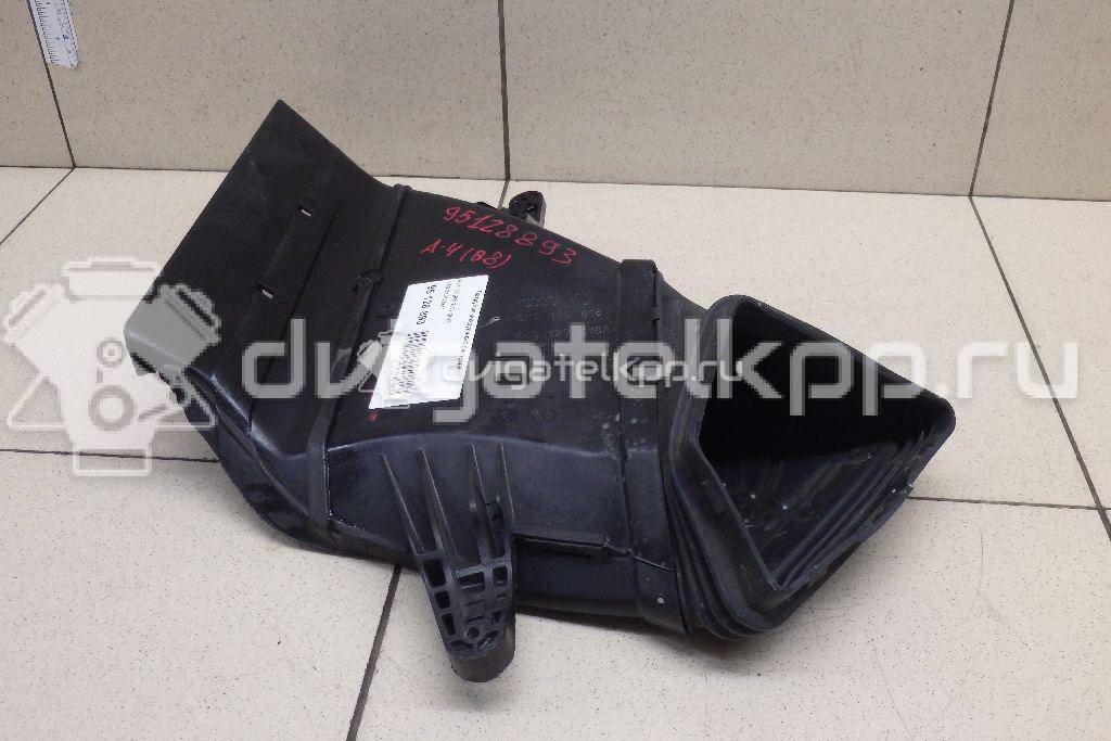 Фото Патрубок воздушного фильтра  8K0129617 для Audi A5 / A4 {forloop.counter}}