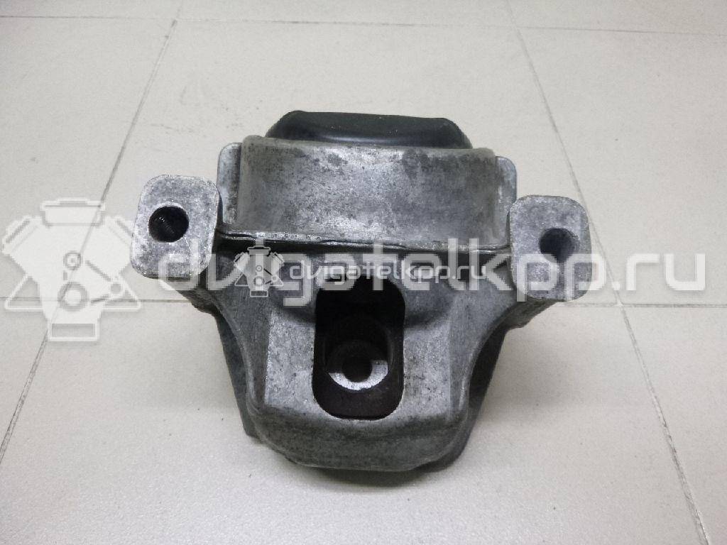 Фото Опора двигателя правая  8R0199381A для Audi A5 / A4 / Q5 {forloop.counter}}