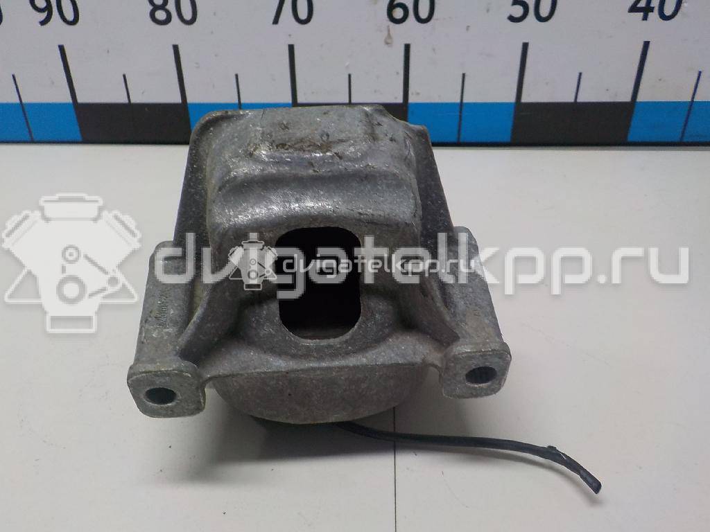 Фото Опора двигателя правая  8R0199381AK для Audi A5 / A4 / Q5 {forloop.counter}}
