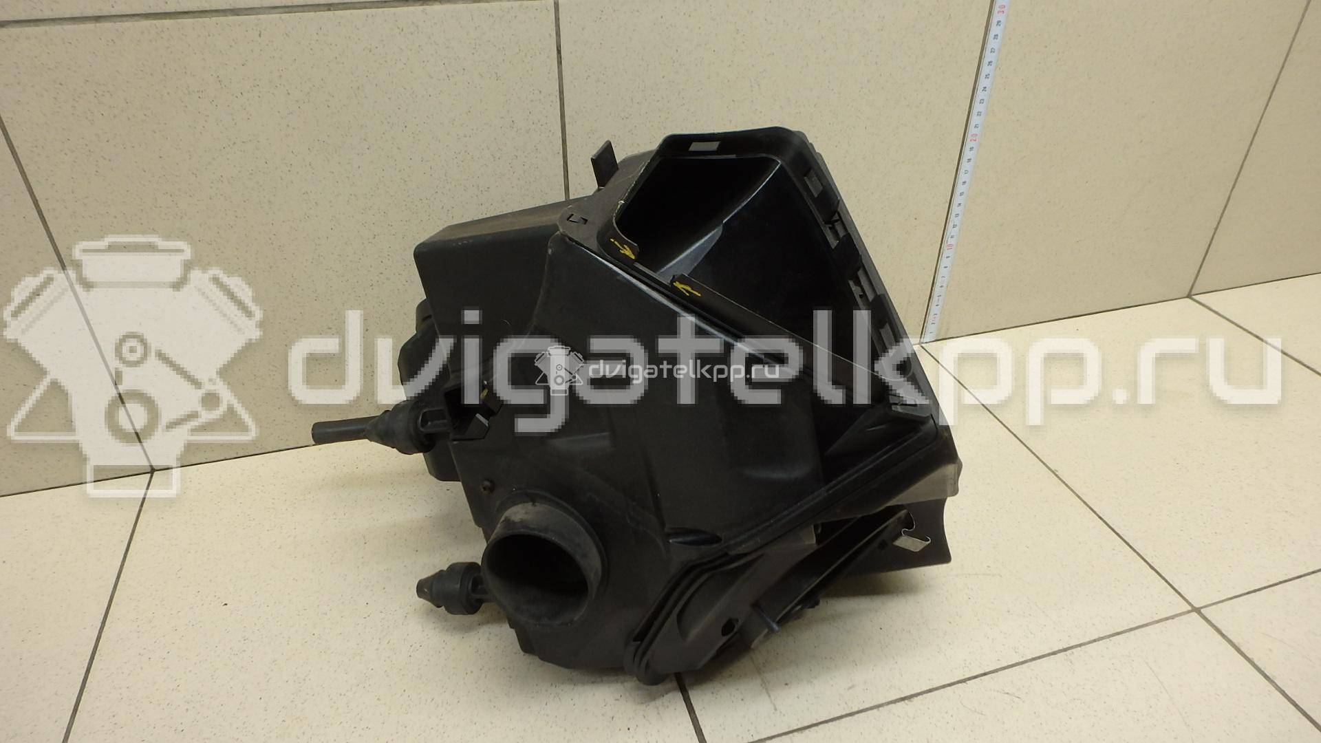 Фото Корпус воздушного фильтра  8k0133837s для Audi A5 / A4 / Q5 {forloop.counter}}