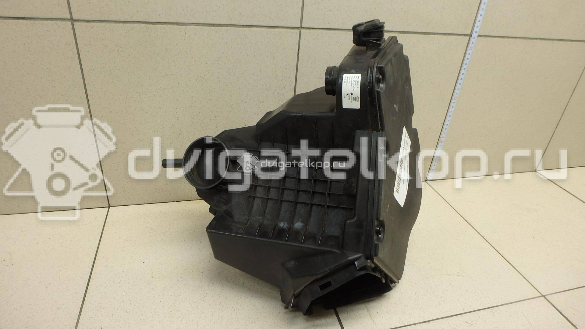 Фото Корпус воздушного фильтра  8k0133837s для Audi A5 / A4 / Q5 {forloop.counter}}