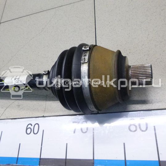 Фото Полуось передняя правая  4F0407272J для Audi A6