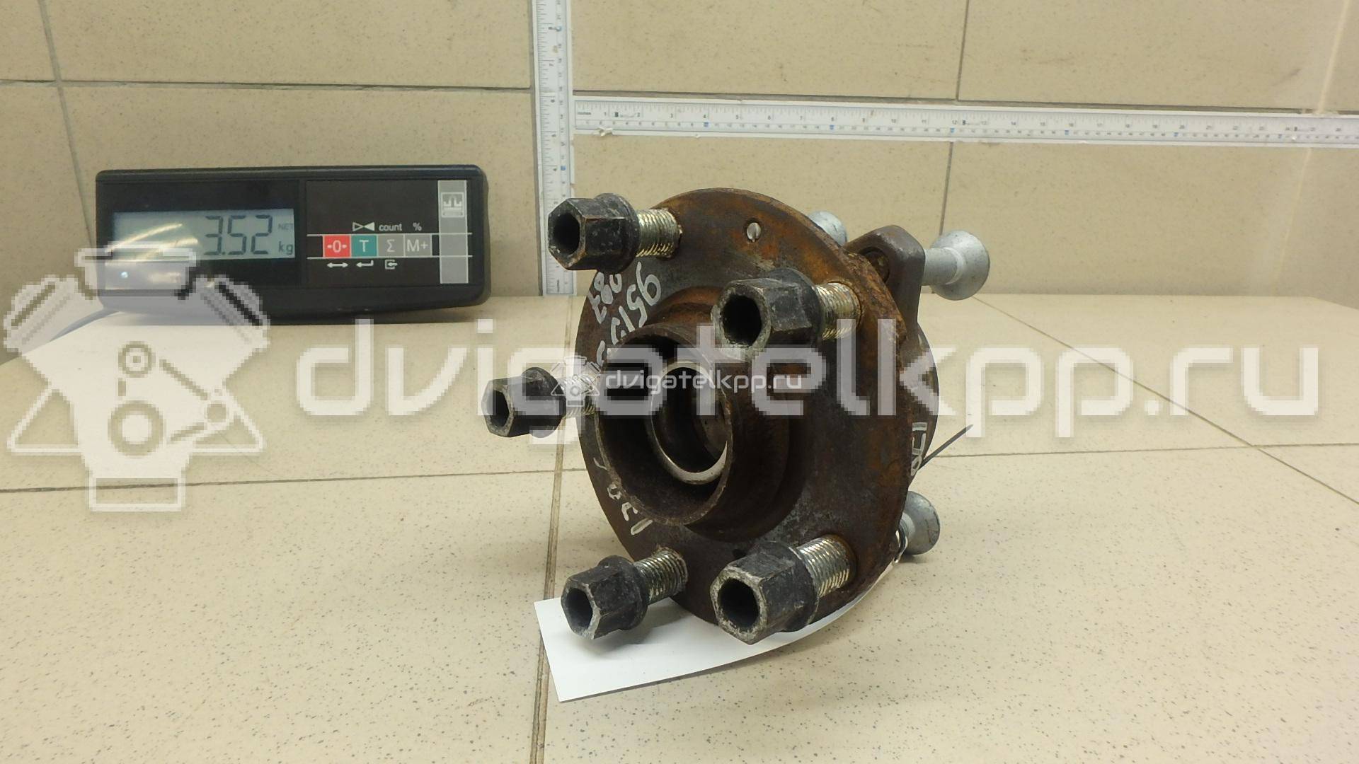 Фото Ступица передняя  4F0498625B для bentley Continental GT {forloop.counter}}