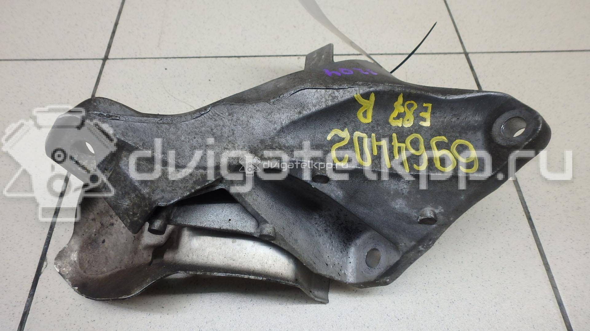 Фото Кронштейн двигателя правый  22116764574 для bmw 1-серия E87/E81 {forloop.counter}}