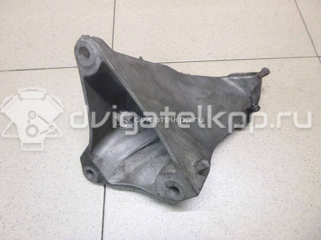 Фото Кронштейн двигателя правый  22116764574 для bmw 1-серия E87/E81 {forloop.counter}}