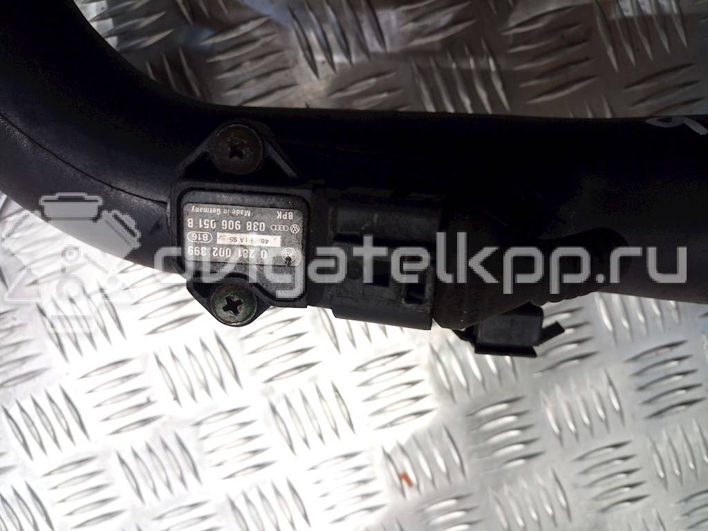 Фото Патрубок интеркулера  038906051B для Skoda Roomster 5J / Octaviaii 1Z3 / Yeti 5L / Fabia / Octavia {forloop.counter}}