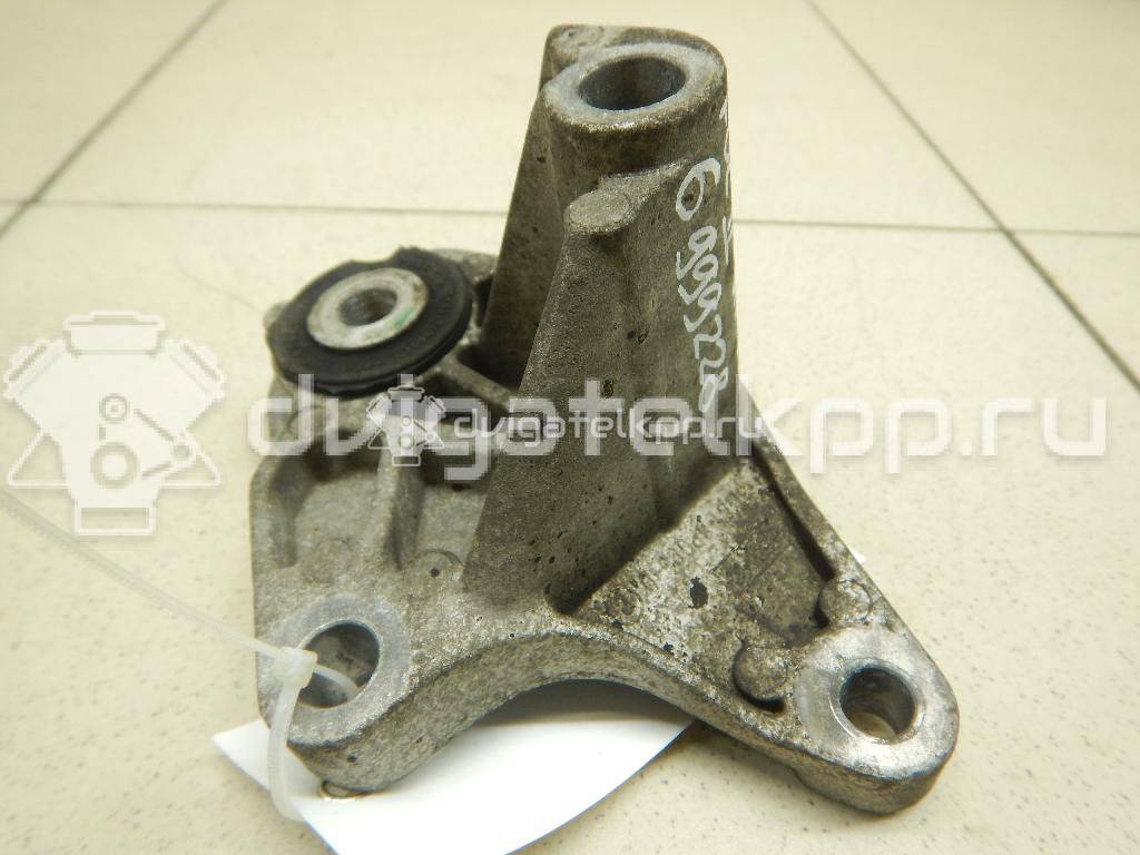 Фото Кронштейн КПП  1306901 для volvo S40 {forloop.counter}}
