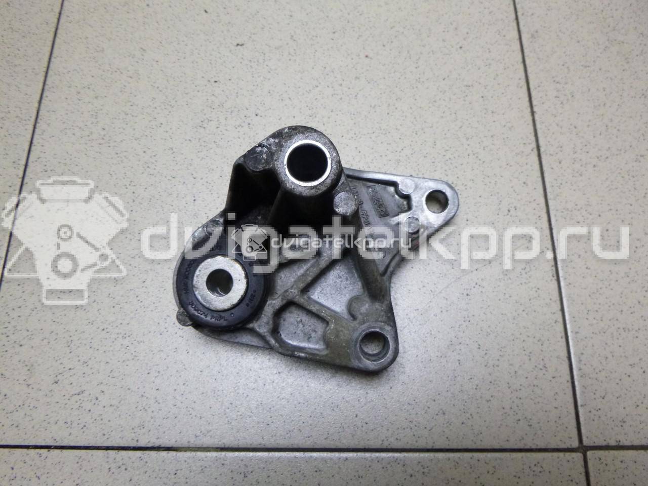 Фото Кронштейн КПП  1306901 для volvo S40 {forloop.counter}}