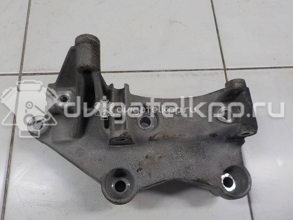 Фото Кронштейн генератора для двигателя R9M для Nissan Qashqai / X-Trail 95-146 л.с 16V 1.6 л Дизельное топливо 1171000Q2L {forloop.counter}}