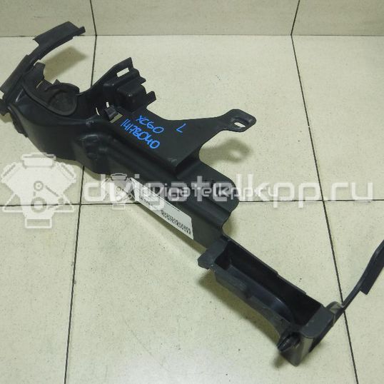 Фото Воздуховод радиатора левый  30764572 для volvo XC60