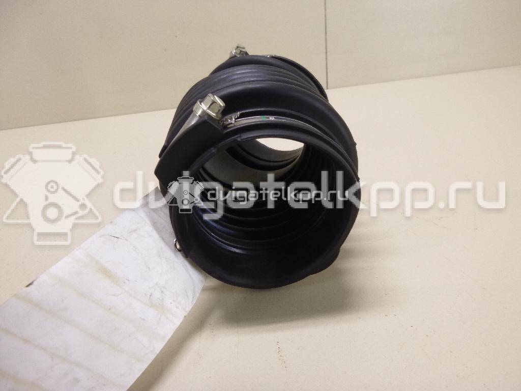 Фото Патрубок воздушного фильтра  1684286 для Ford Focus / C-Max {forloop.counter}}