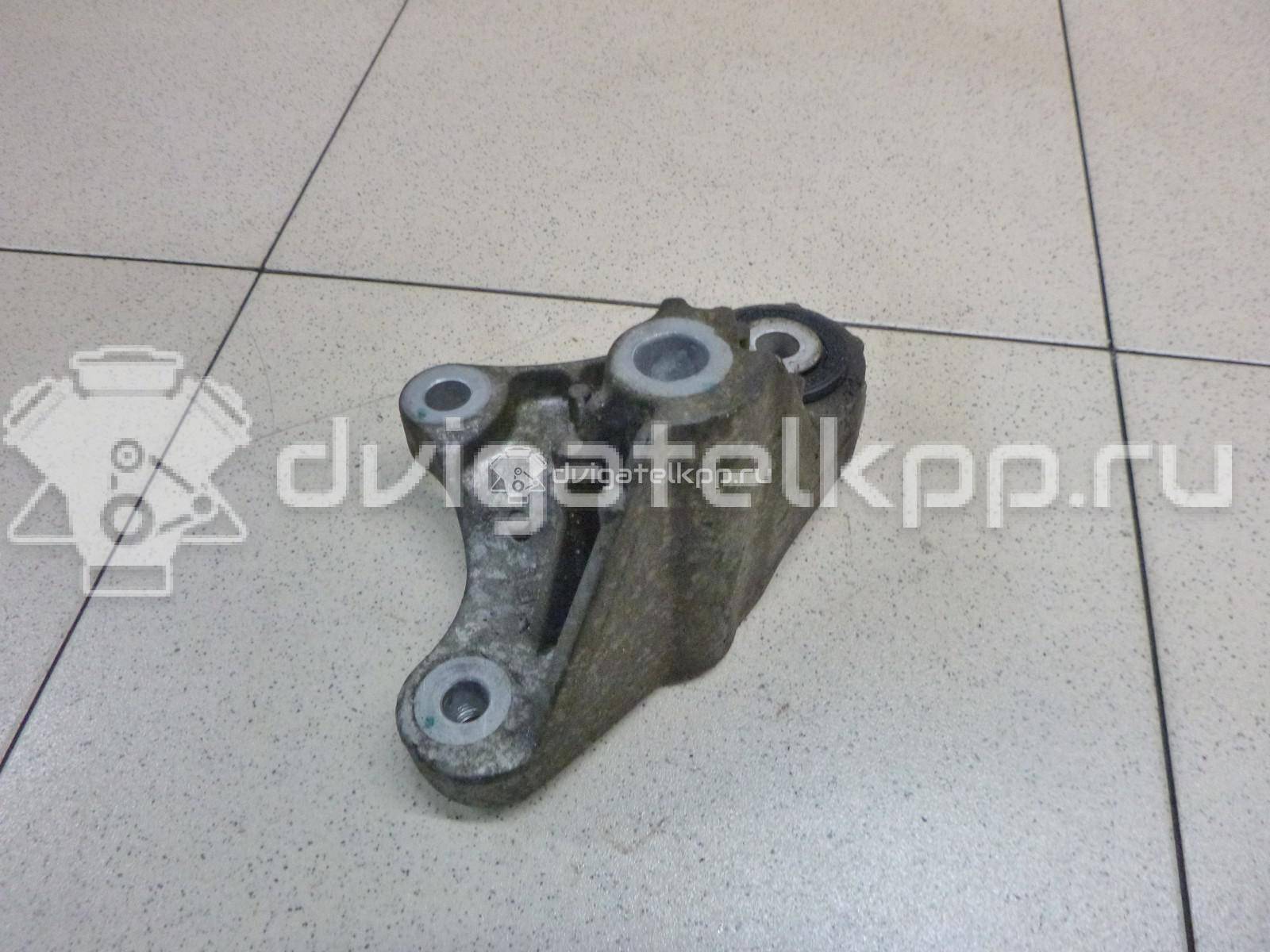 Фото Кронштейн опоры КПП  1322569 для Ford Focus / C-Max {forloop.counter}}