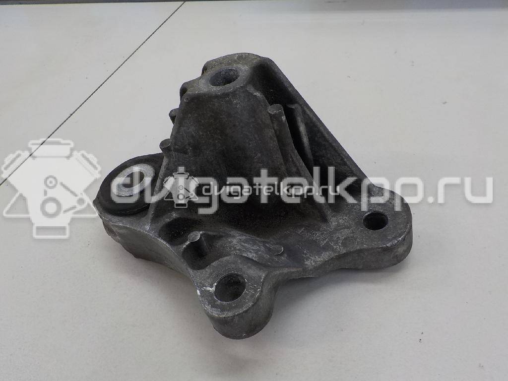 Фото Кронштейн опоры КПП  4m516p093fa для Ford Focus / C-Max {forloop.counter}}