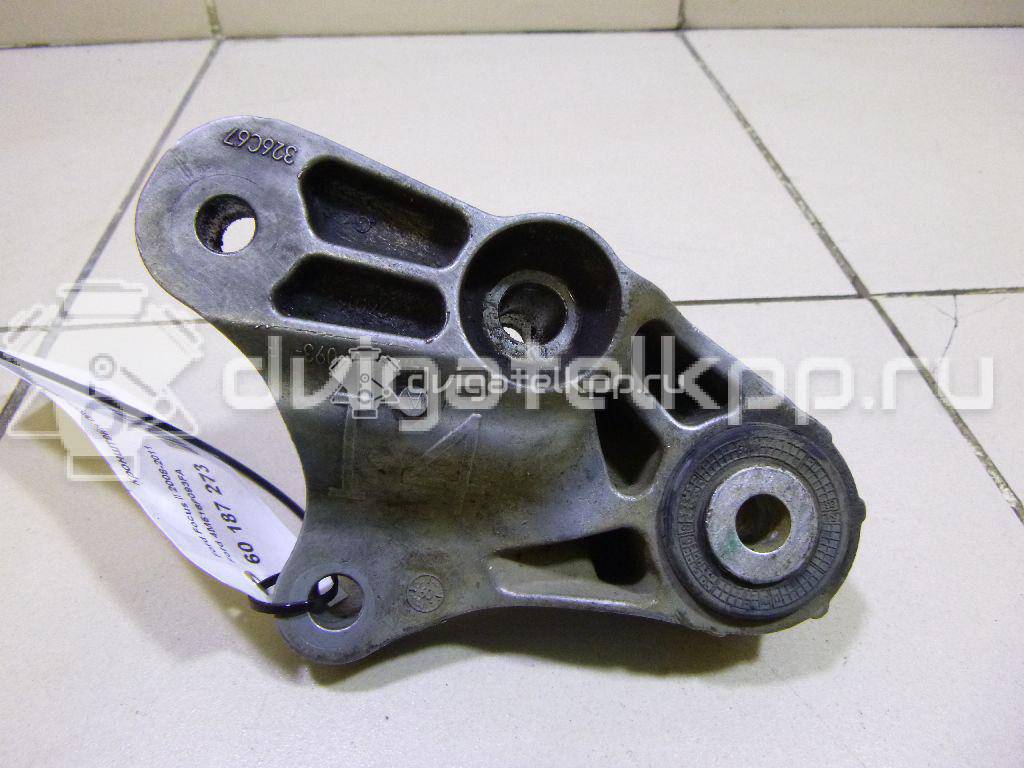 Фото Кронштейн опоры КПП  4M516P093FA для Ford Focus / C-Max {forloop.counter}}