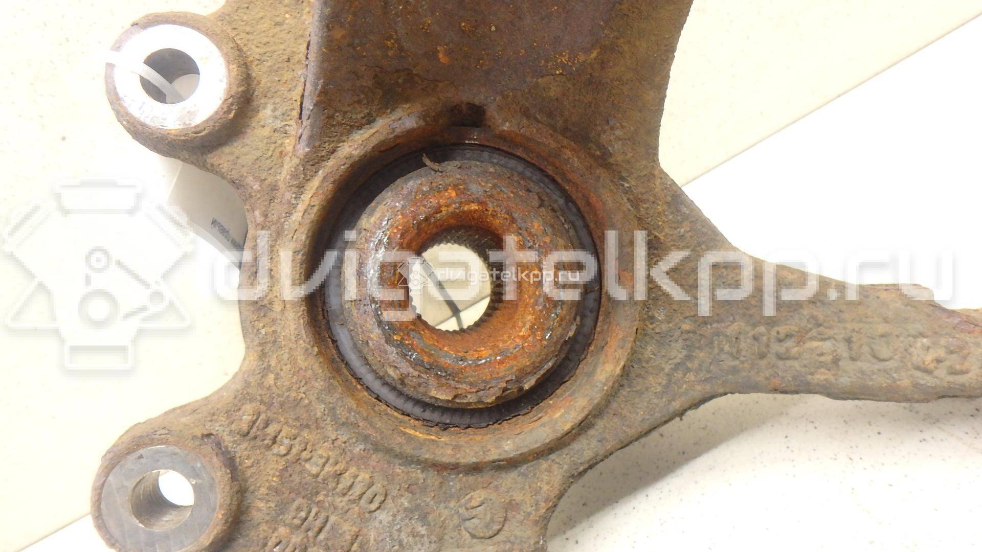 Фото Кулак поворотный передний правый  1420861 для Ford Focus / C-Max {forloop.counter}}