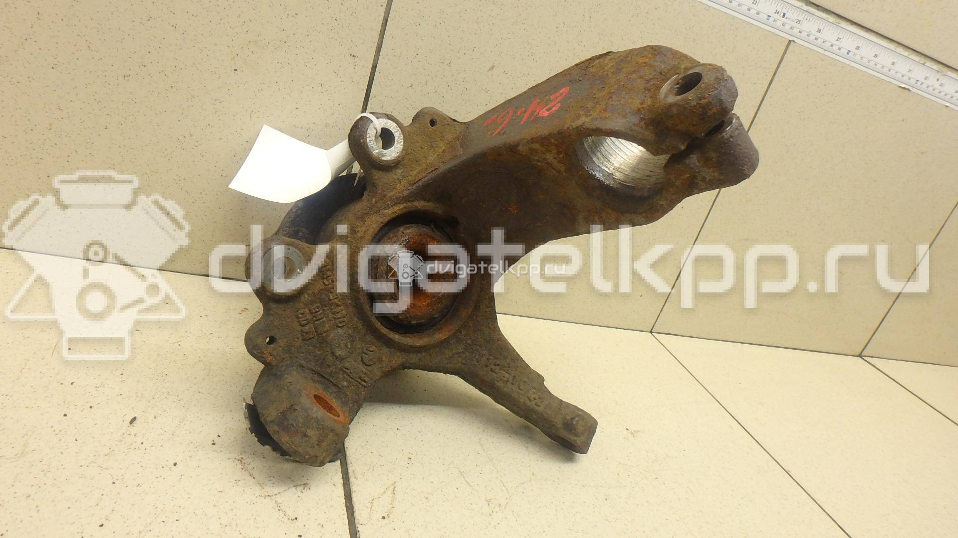 Фото Кулак поворотный передний правый  1420861 для Ford Focus / C-Max {forloop.counter}}