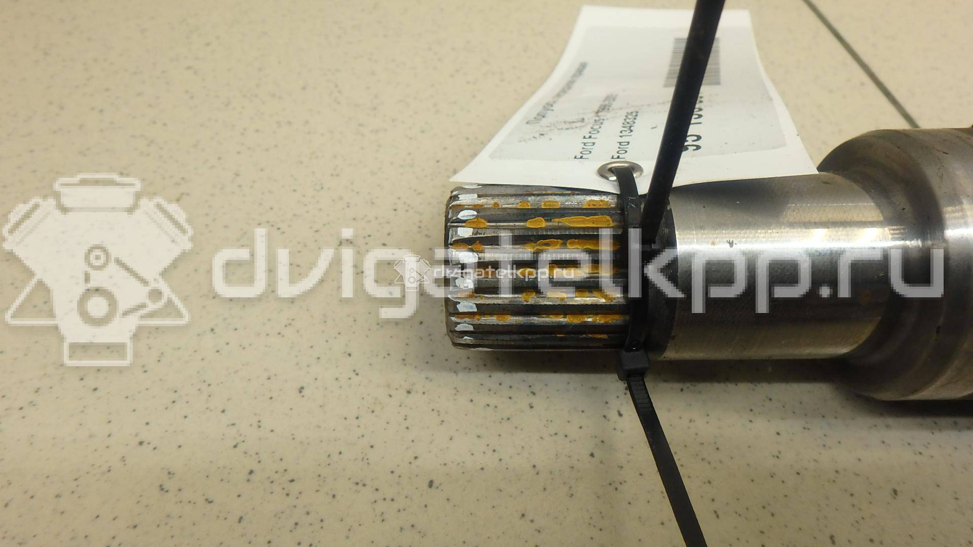 Фото Полуось передняя правая  1348325 для Ford Fiesta / Focus / Fusion Ju {forloop.counter}}