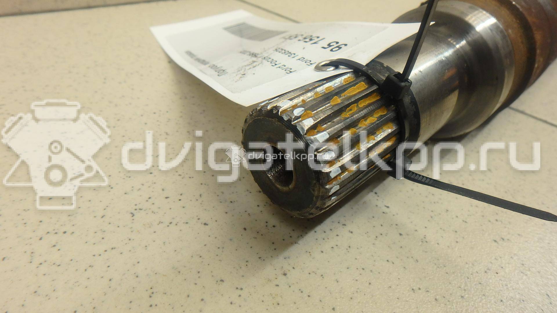 Фото Полуось передняя правая  1348325 для Ford Fiesta / Focus / Fusion Ju {forloop.counter}}