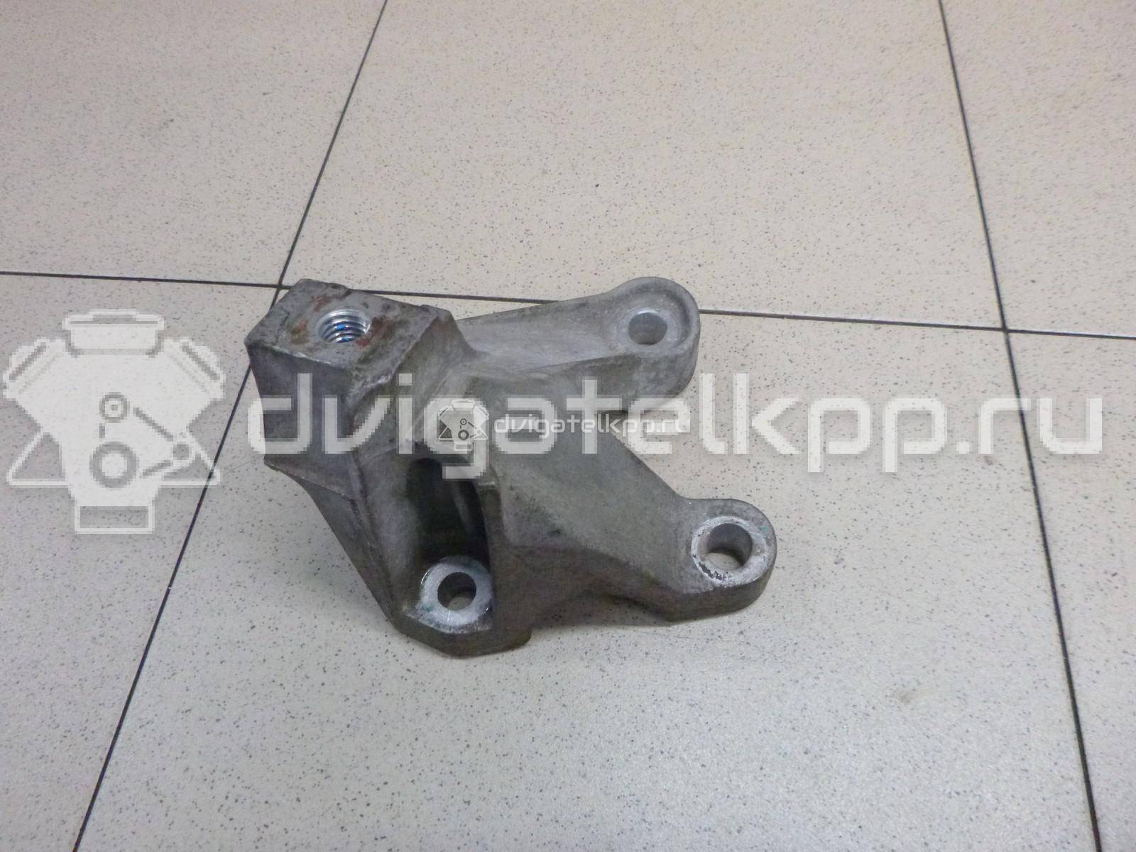 Фото Кронштейн КПП  1326813 для ford Focus II {forloop.counter}}