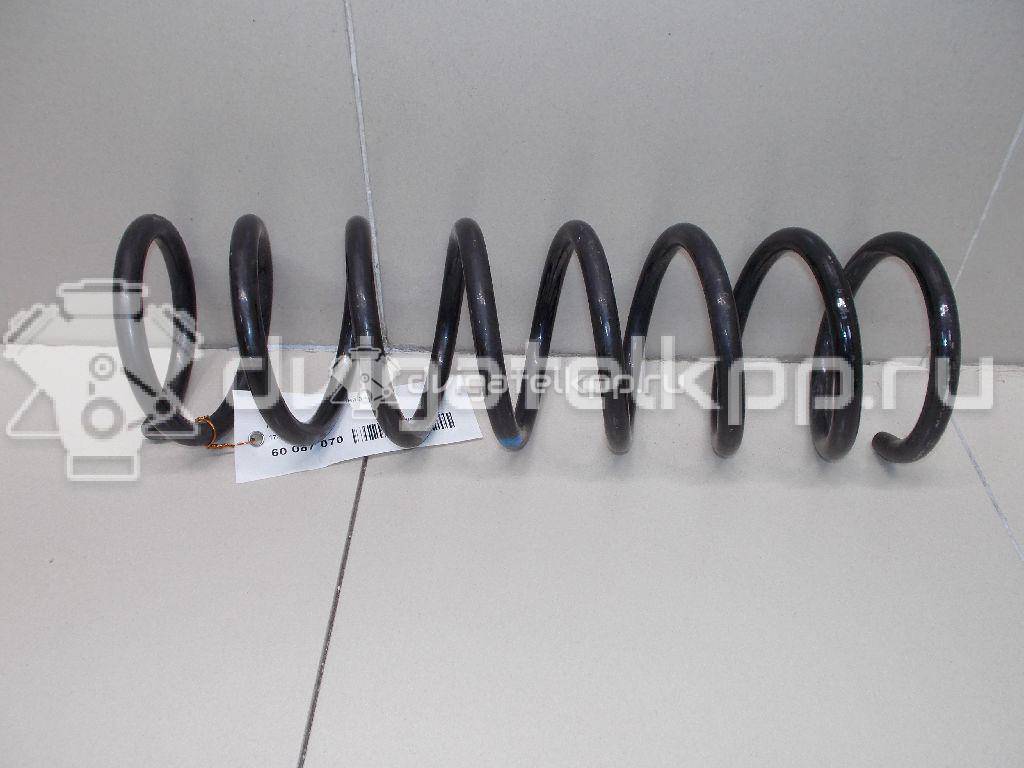 Фото Пружина задняя  1741784 для Ford Focus {forloop.counter}}