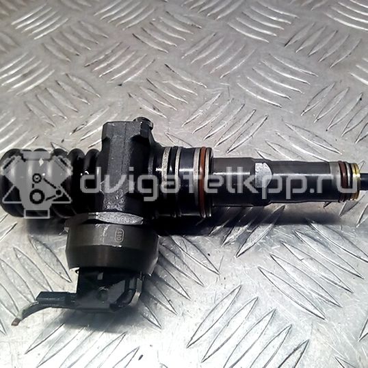 Фото Форсунка дизельная электрическая  038130073AG для Skoda Octavia / Felicia / Octaviaii 1Z3 / Superb