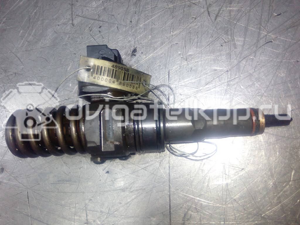 Фото Форсунка дизельная электрическая  038130073AG для volkswagen  Polo 3 (1994-2002) {forloop.counter}}